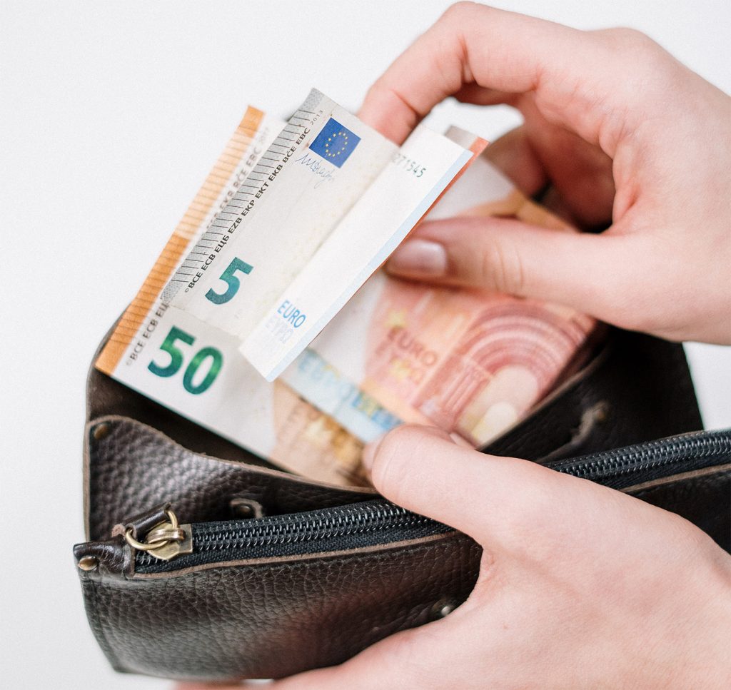 Cost savings of installing epoxy flooring